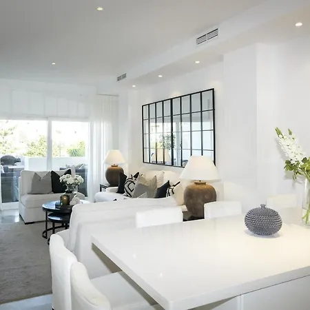 Cl- 1 Bedroom Walking Distance To Puerto Banus Апартаменты Марбелья