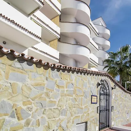 Cl- 1 Bedroom Walking Distance To Puerto Banus *