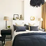 Cl- 1 Bedroom Walking Distance To Puerto Banus Appartement *