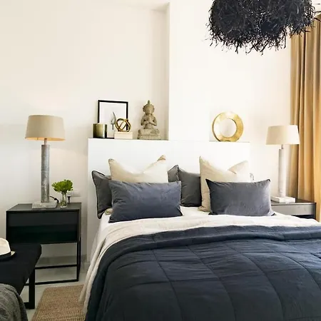 Cl- 1 Bedroom Walking Distance To Puerto Banus Appartement *