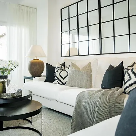 Cl- 1 Bedroom Walking Distance To Puerto Banus * マルベーリャ