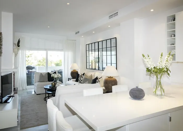 Cl- 1 Bedroom Walking Distance To Puerto Banus Apartament Marbella