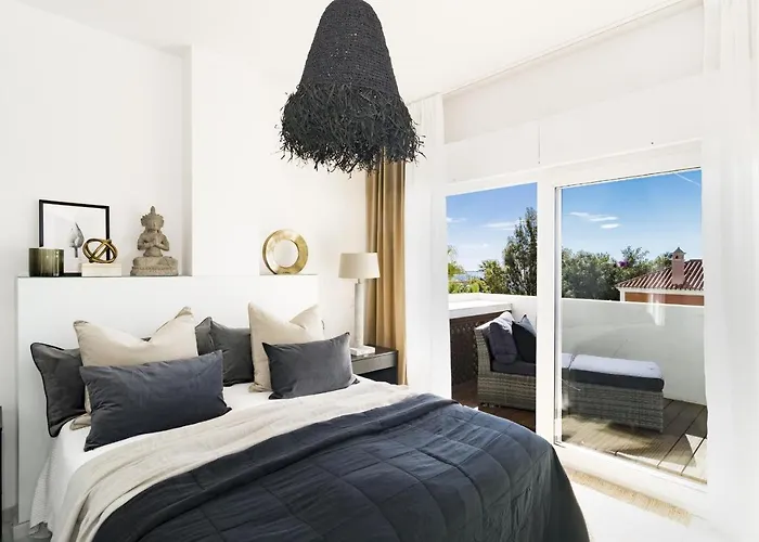 Cl- 1 Bedroom Walking Distance To Puerto Banus * Marbella