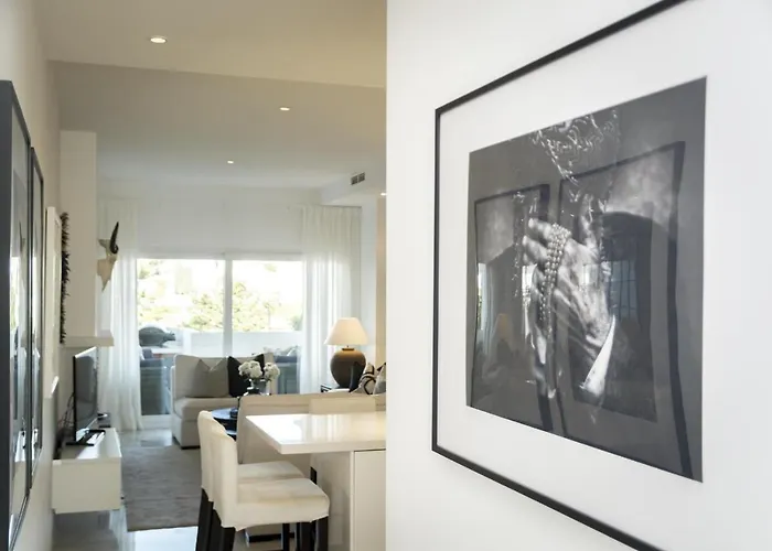 Cl- 1 Bedroom Walking Distance To Puerto Banus *