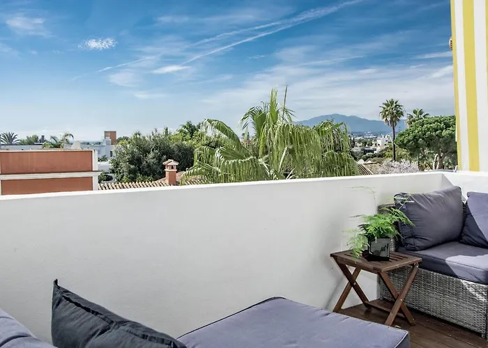 Cl- 1 Bedroom Walking Distance To Puerto Banus *