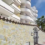Cl- 1 Bedroom Walking Distance To Puerto Banus *