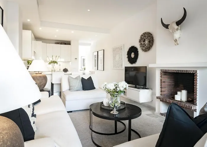 Cl- 1 Bedroom Walking Distance To Puerto Banus Lägenhet Marbella